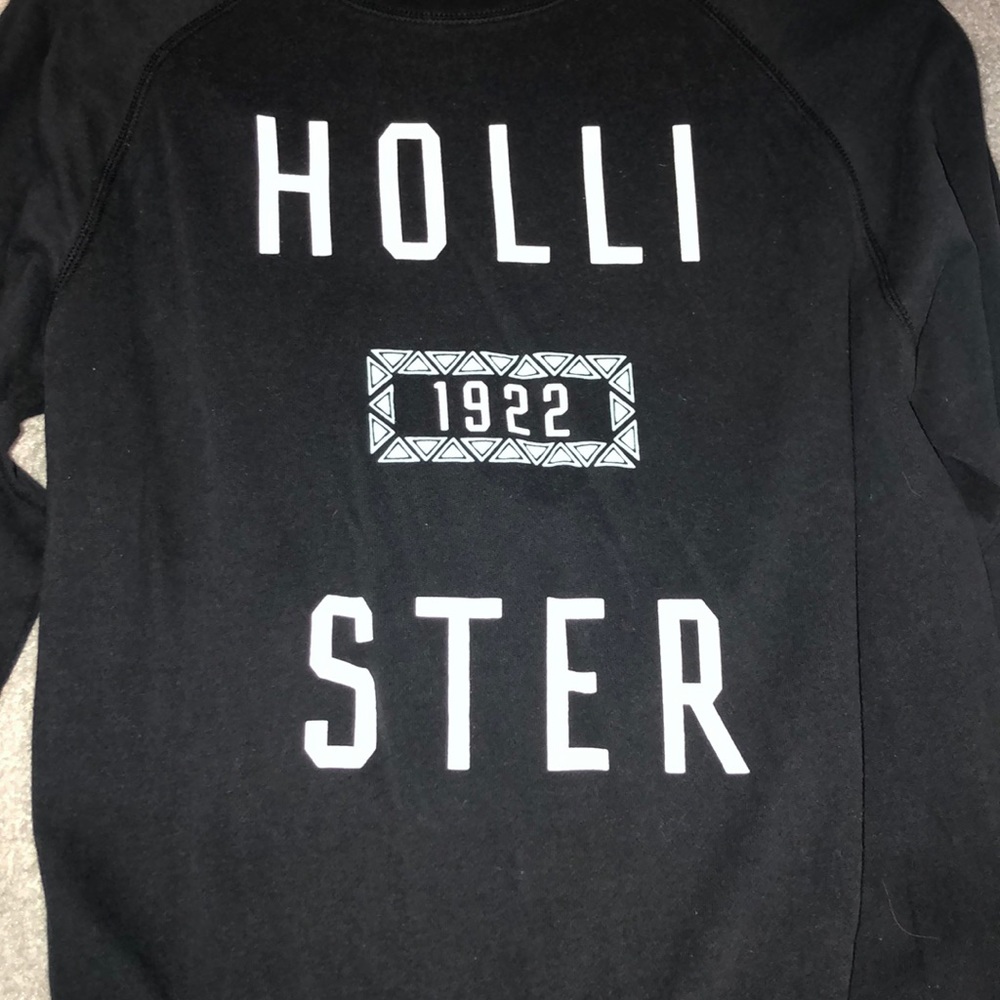 Black Crew neck sweatshirt